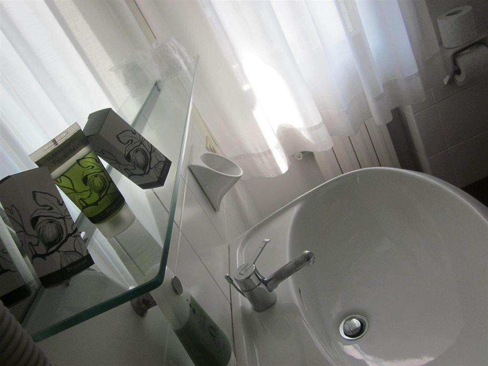 Marina Hotel 3*