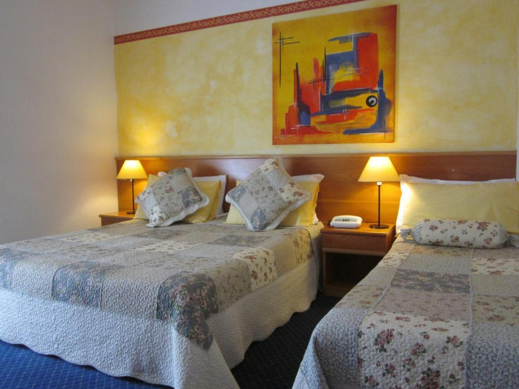 Marina Hotel 3*